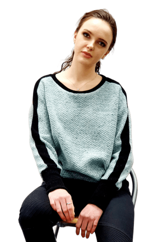 Hanna Bieńkowska kolekcja casual bluzki na co dzień - elegancka i wyjątkowa bluzka damska kimonowa, sweter, ściągacze, pod szyję, wełniana, miękka, styl sportowy, kolor miętowy, design, wyjątkowa, niepowtarzalna