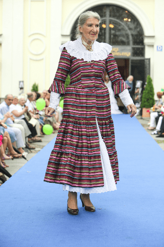 Sukienka wieczorowa z Atelier Mody Hanny Bieńkowskiej uszyta na miarę dla Krystyny Nepomuckiej